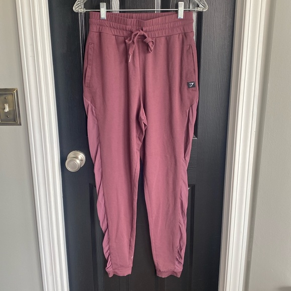 Gymshark Aura Joggers - Berry Red-Size S - Picture 2 of 6